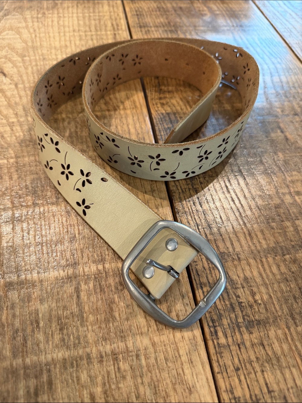 Laser-Cut Floral Leather Belt in Light Beige, XL